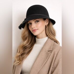 Nine West Black Felt Cloche Hat with Tassel Tie – NWT